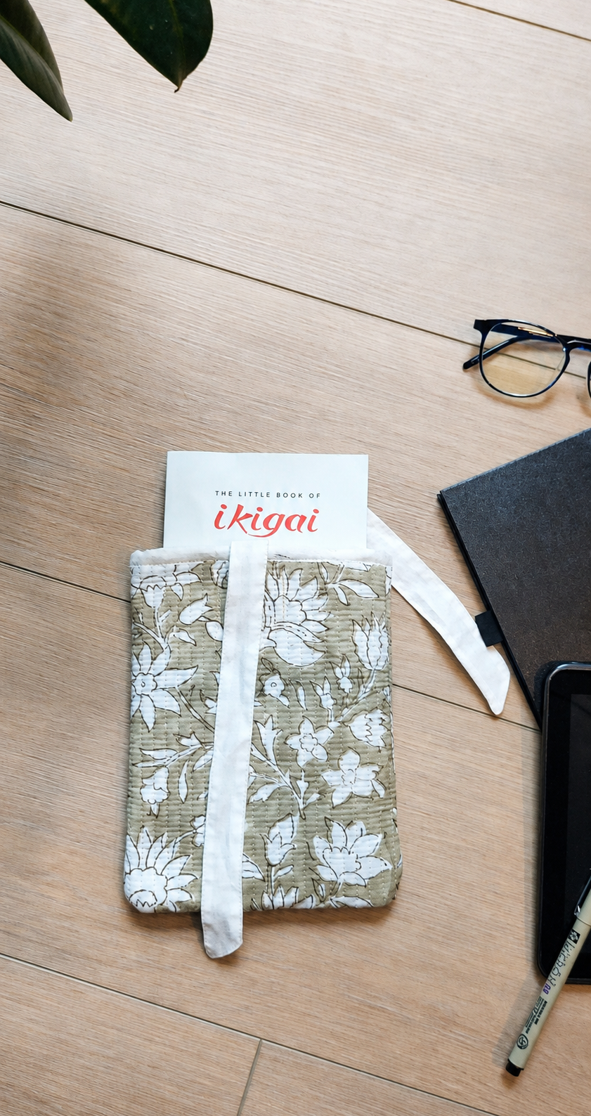 Block printed Olive Green botanical sleeve